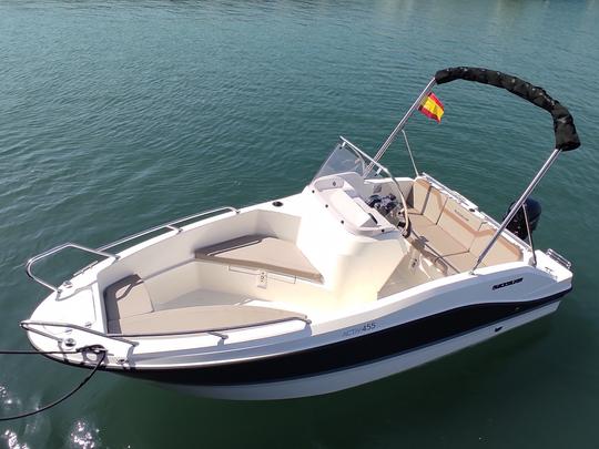 Rent boat B450 'Theia' (4p) without licence in Palma, Spain