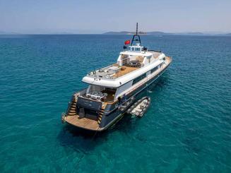 Captained MIU 157ft Power Mega Yacht In Antalya - Takes up to to 40 passengers