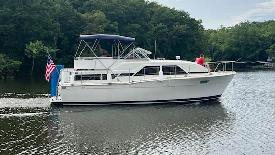 "Betty Boop" Charter in LOTO, MO