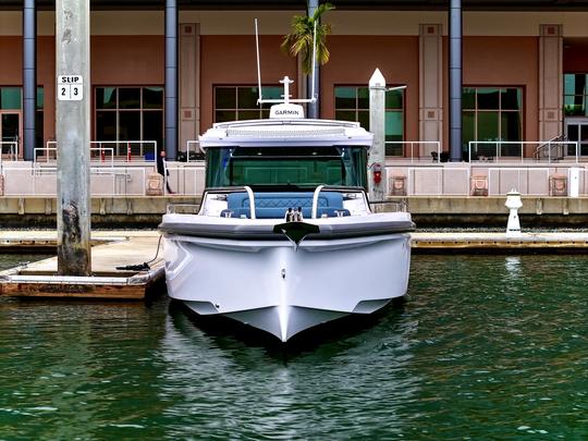 SUV of the Sea's - Barco de aventura de lujo de 38 pies - Bradenton