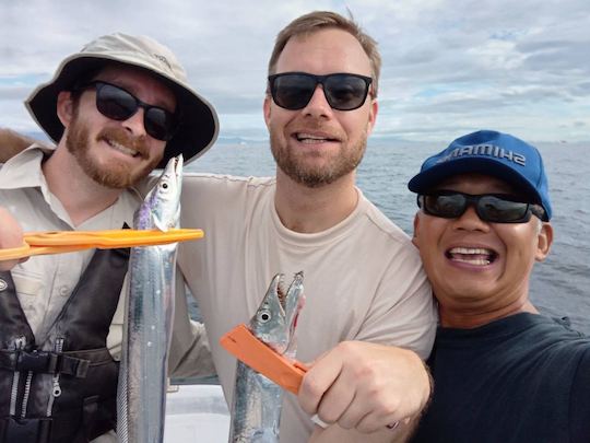 Charte de pêche dans la baie d'Osaka ! Profitez d'une pêche en groupe privé ! Les horaires sont flexibles.