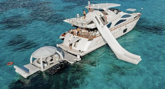 Azimut 80’ Luxury Yacht with Water Slide in Cancún - Visit Isla Mujeres! 