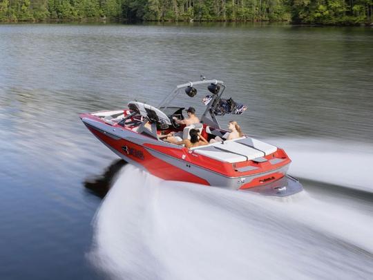 Barco de surf Axis 220 Wake: ¡especial de lunes a viernes!