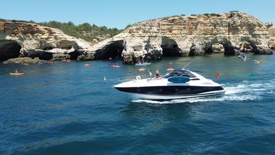 Croisières privées à Vilamoura sur le yacht à moteur Sunseeker 53 « Colombia » de 53 pieds