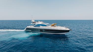 Iate esportivo italiano Ultra Luxury Azimut 77S