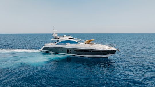 Yate deportivo italiano Azimut 77S ULTRA LUXURY