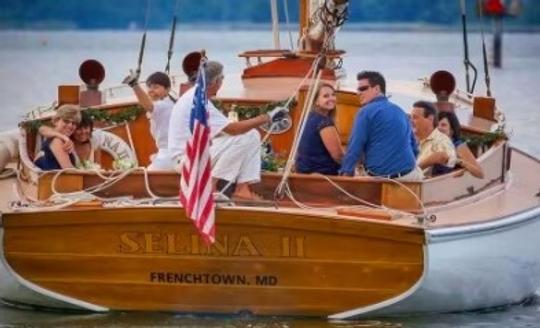 Experimente el encanto de San Miguel a bordo del recorrido en barco Sail Selina de 41 pies y 2 horas