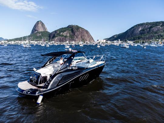 31ft Black Pearl Motor Yacht Rental in Rio de Janeiro, Brazil