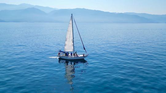 MACARENA | Embarcação à vela clássica e bonita, personalizada de 38 pés.