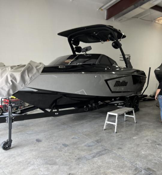 Wakesetter Malibu 24MXZ 2022