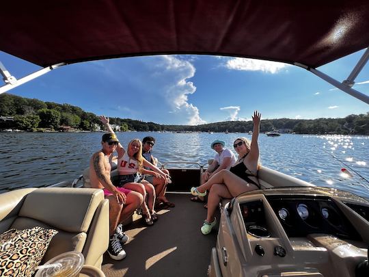 Bateau ponton sur le lac Hopatcong, balade de 2 heures au coucher du soleil !