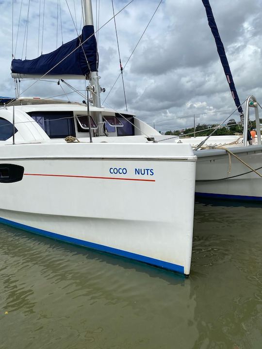 Catamarã Leopard 38 com capitão experiente