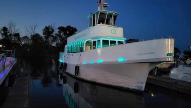 VIP Luxury Cruise Ship Specializing in Yacht Parties from 10-45