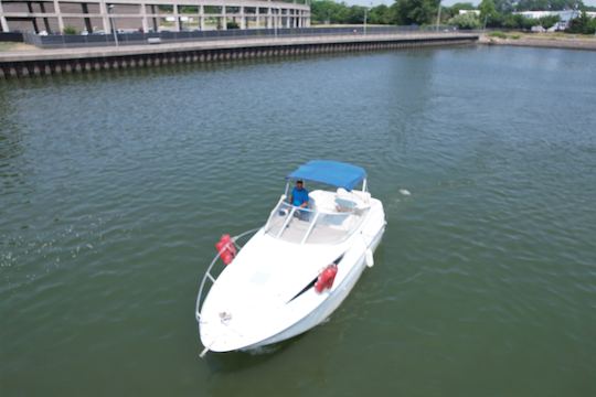 Family fun Bayliner boat NJ/NYC