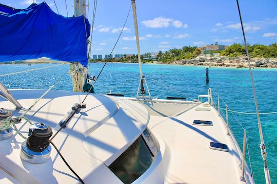 Fretamento privado de catamarã à vela de 46 pés/Capacidade 45 pessoas