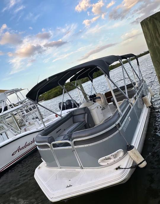 22ft Hurricane Pontoon Rental in Punta Gorda, Florida