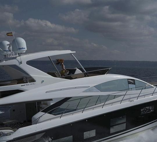 Fretamento tripulado do Pearl 67 Power Mega Yacht em Port Calanova, Espanha