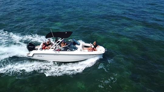 Barra de arena Boston Whaler de 24 pies Hangout en Key West