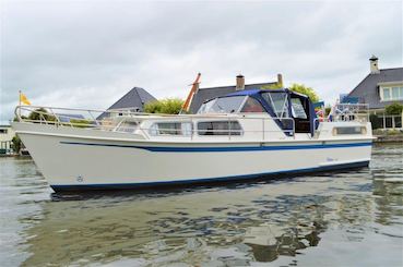 Family cruise through the dutch Canals with the Palan Sport 1050 AK (Passant)