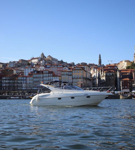 Porto: Exclusive Yacht tour on the Douro River