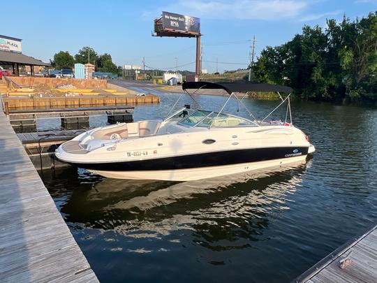 26' Chaparral Sunesta - ¡Bote a motor capitaneado en el lago Conroe!