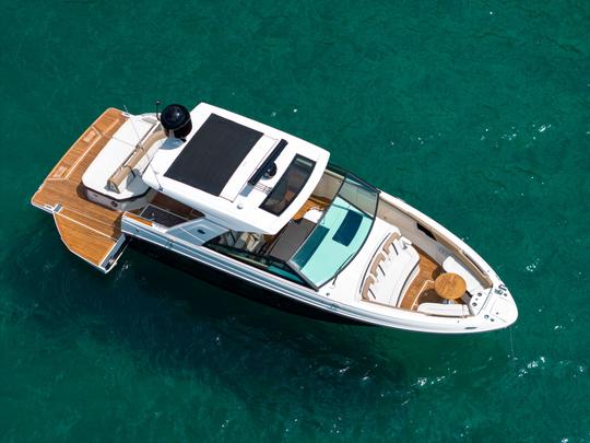 SeaRay 400 SLX -Luxury, Comfort and Performance.