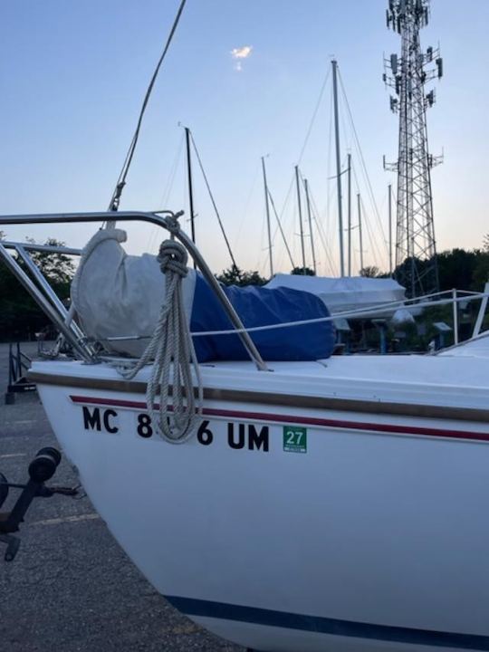 1986 Veleiro Catalina de 22 pés na Holanda, Michigan