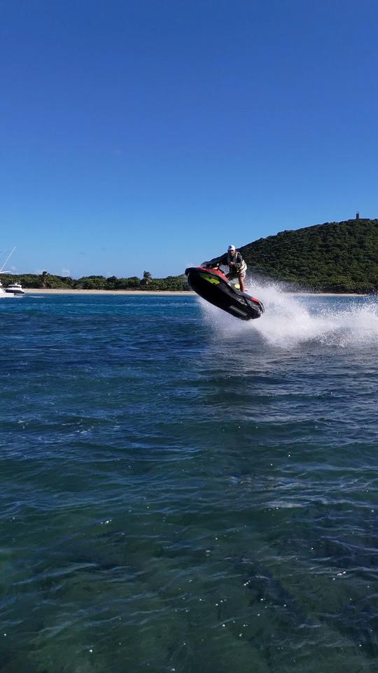 Forfait d'aventure en yacht à moteur et jet ski Sunseeker de 60€ à Fajardo, Porto Rico