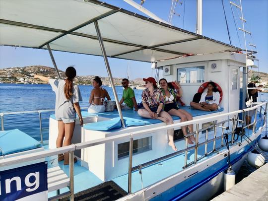 Paroikia Bay Maria T 3h Boat Trip (10:30-13:30)