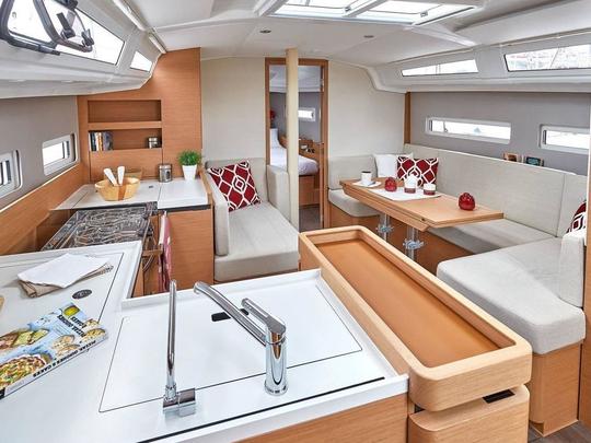 Jeanneau Sun Odyssey 410 (2024) in Greece