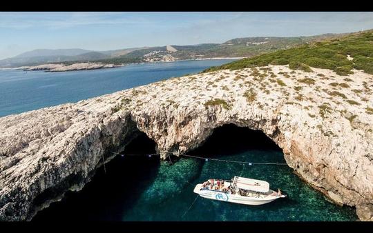 ENZO 35' Speedboat for private tours from Hvar