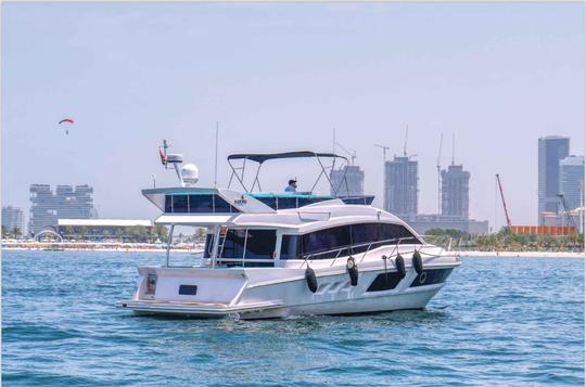 48FT LUXURY YACHT IN DUBAI