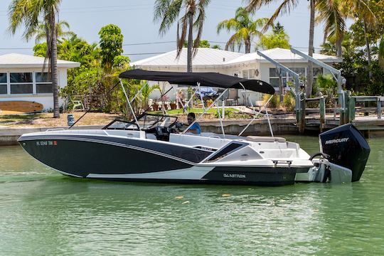 Barco de cubierta Glastron GTD 240 en Treasure Island FL 