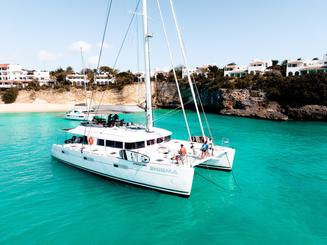 Passeios de catamarã de luxo em St Maarten e ilhas vizinhas