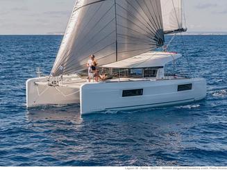 Charming and Stylish Lagoon Catamaran 390