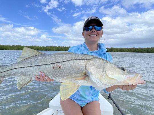 Charter de pesca en los remansos de Nápoles, 4 horas y medio día