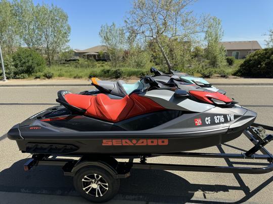 NOVO PAR DE ALUGUEL DE JET SKI EM LAKE TAHOE, SeaDoo 