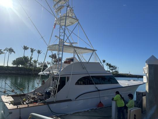 Pesca, passeios turísticos, pôr do sol e muito mais em um iate de luxo privado para você