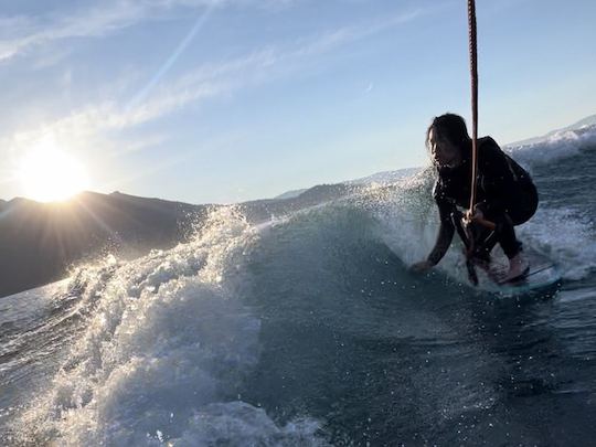 Soldes de pré-saison, bateau de 13 passagers et bateau de sports nautiques