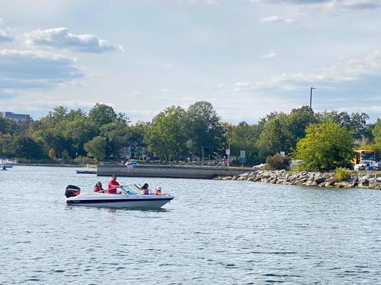 BARCO BAYLINER BOWRIDER CON CAPITÁN EN ALQUILER O CHÁRTER | 5 PERSONAS 150$ POR HORA