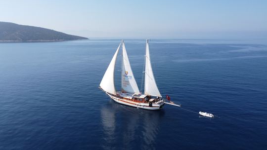 Goélette à voile KARYALI 28 m-8 cabines, capacité 16 personnes, Bodrum, Mugla, Turquie