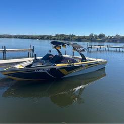 Lake LBJ - 2013 Tige Z3 Surf Boat 