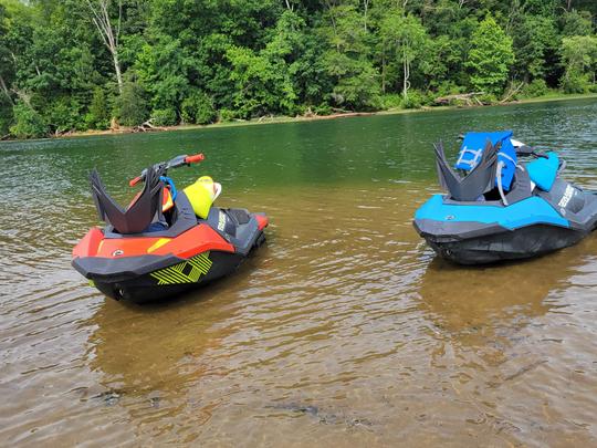 Jet Set On Mt Isle Lake With These Sea-Doo Jet Ski's