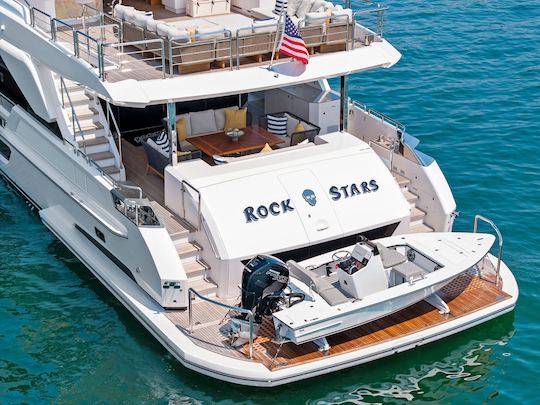 TOUT NOUVEAU méga-yacht de luxe Horizon Power de 90 pieds 