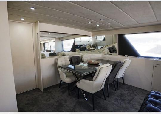 Louez notre yacht à moteur de luxe sur mesure de 26 mètres à Bodrum