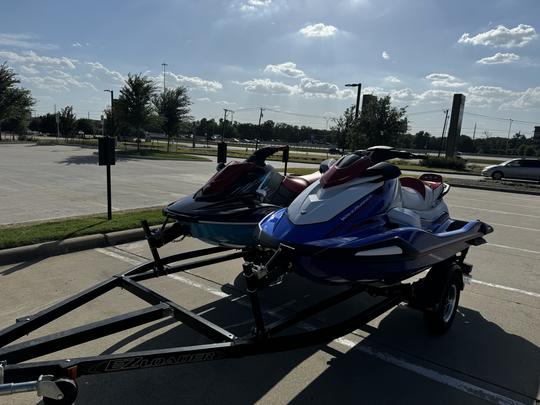 Novo! 2 - Yamaha WaveRunners - Assentos para 6