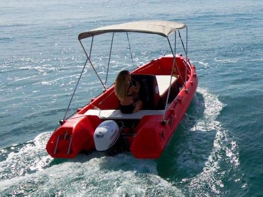 Boat rental without license in Altea | Whaly 500 Powerboat