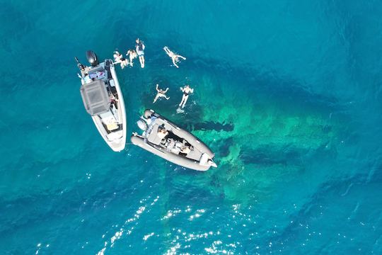 Explora el Egeo con estilo | Alquila el barco Protagon en Lesbos