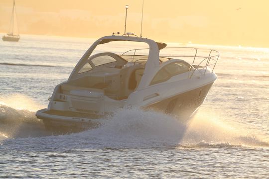 Beneteau Grand Turismo para fretamento privado