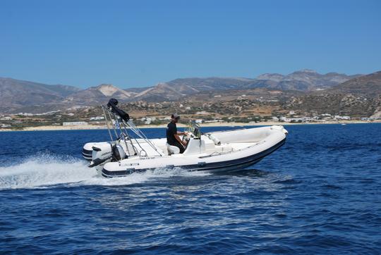 Bateau Yria 620-RIB à louer au port d'Agia Anna, Naxos, Grèce